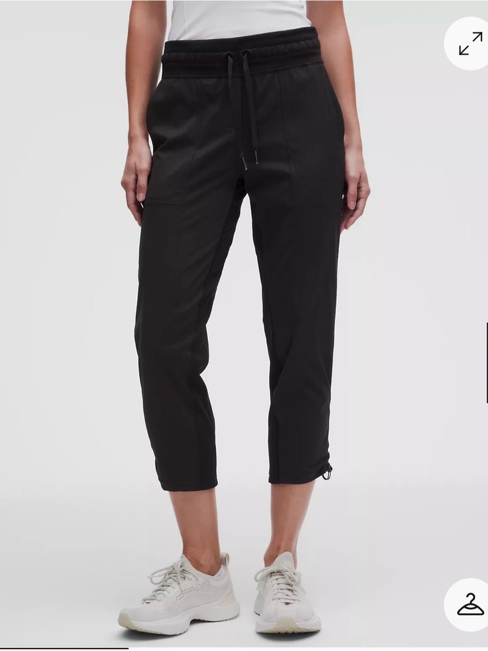 lululemon athletica Black Cropped Drawstring Jogger Capris 10